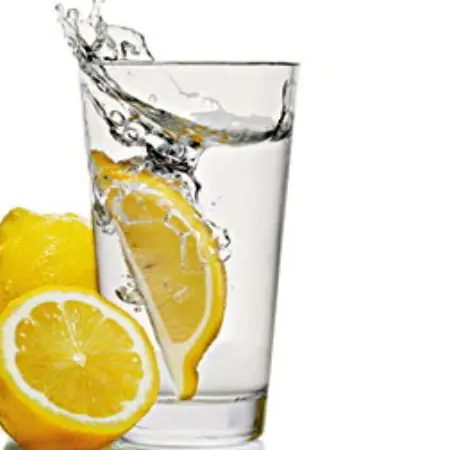 Fat burning with hot lemon water