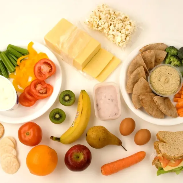 What does a good snack consist of?