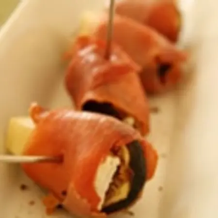 Easy Snacks and Dips for Christmas