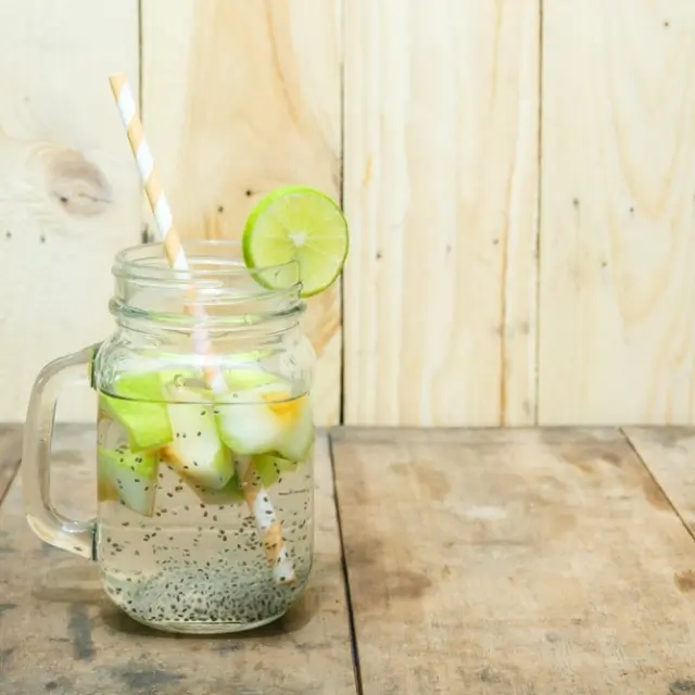 2 liters of water a day, myth or reality?