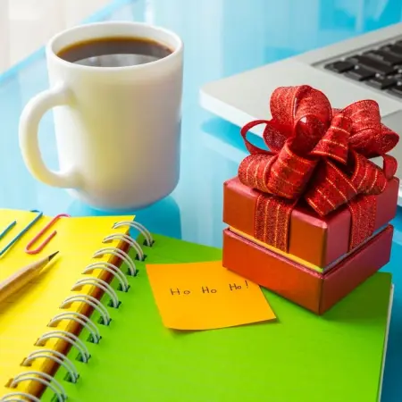 10 Christmas gifts to give in the office