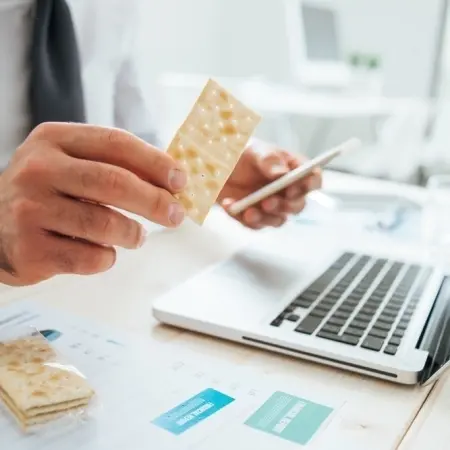 10 Healthy Snacks for the Office