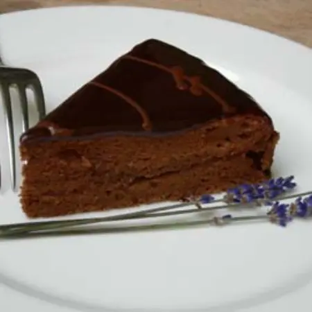 Christmas Dessert: Sacher Cake