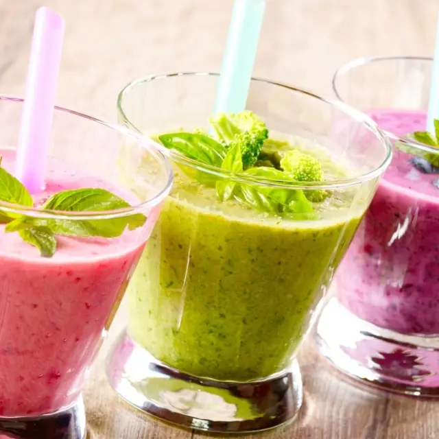 Here are 8 advantages of having a smoothie for breakfast every day