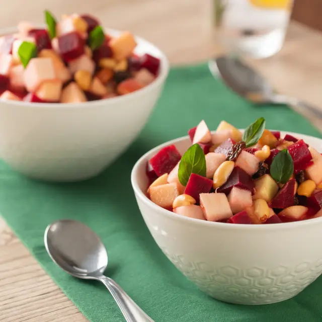 Saladas e acompanhamentos para um jantar de Natal