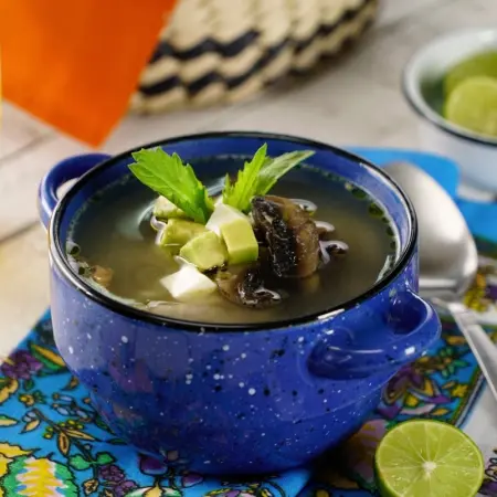 Types of broths and their benefits