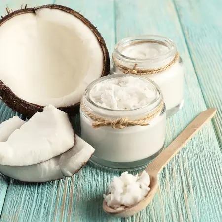 Conoce las propiedades del aceite de coco dentro y fuera de la cocina