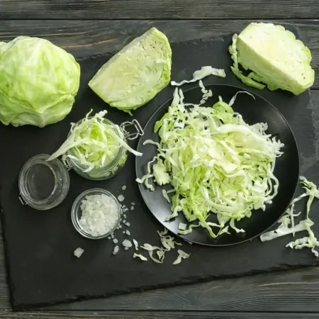 Benefits of cabbage and how to include it in your meals