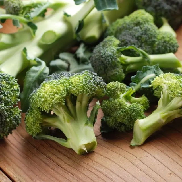 How to wash broccoli to remove bacteria and germs?