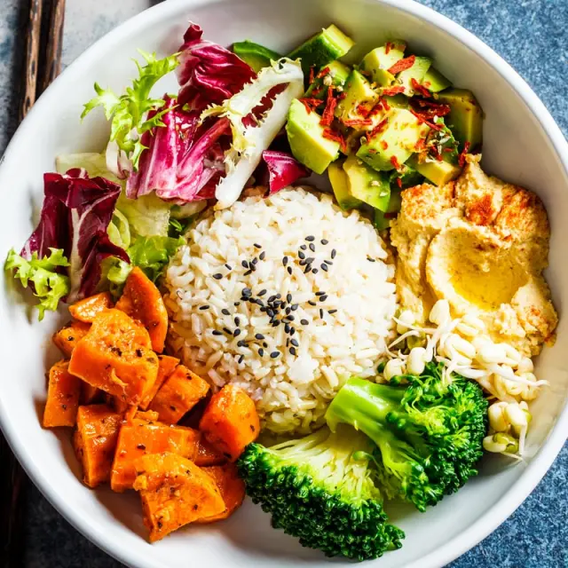 What is the purpose of the macrobiotic diet?