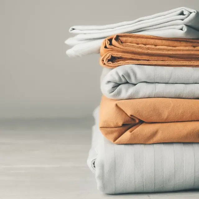 3 tips to scent your sheets and blankets for longer