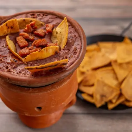 Get to know catrachas, the hidden gems of Honduran gastronomy