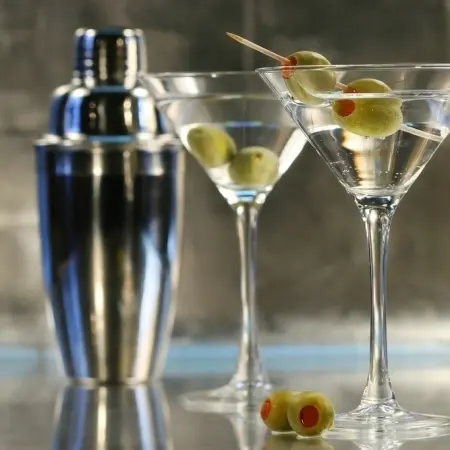 4 ways to prepare a martini