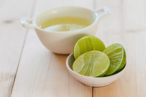 5 formas de usar jugo de limón quitar manchas en la ropa