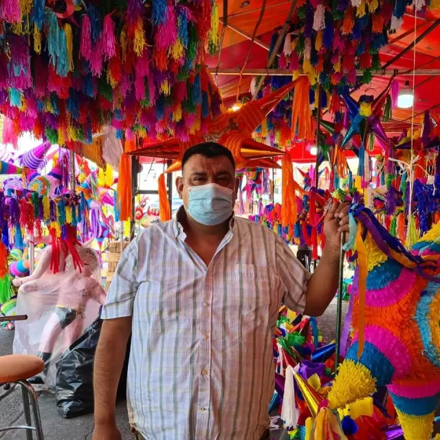 Mexican piñatas: a tradition of generations