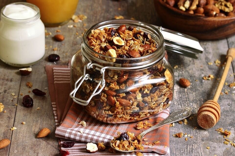 How To Make Perfect Homemade Granola 8588