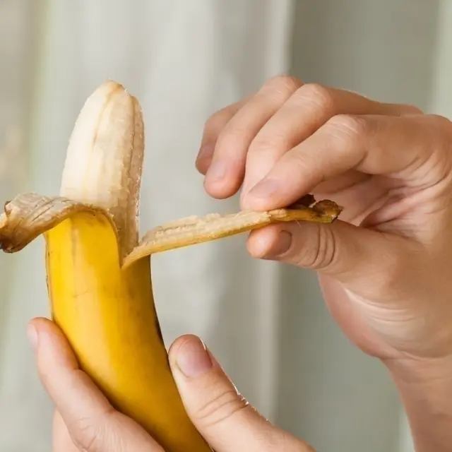 3 formas de aproveitar as cascas de banana para limpar em casa