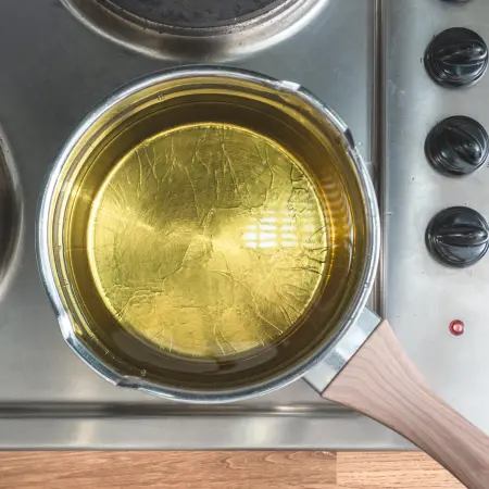 The trick you needed to reuse frying oil