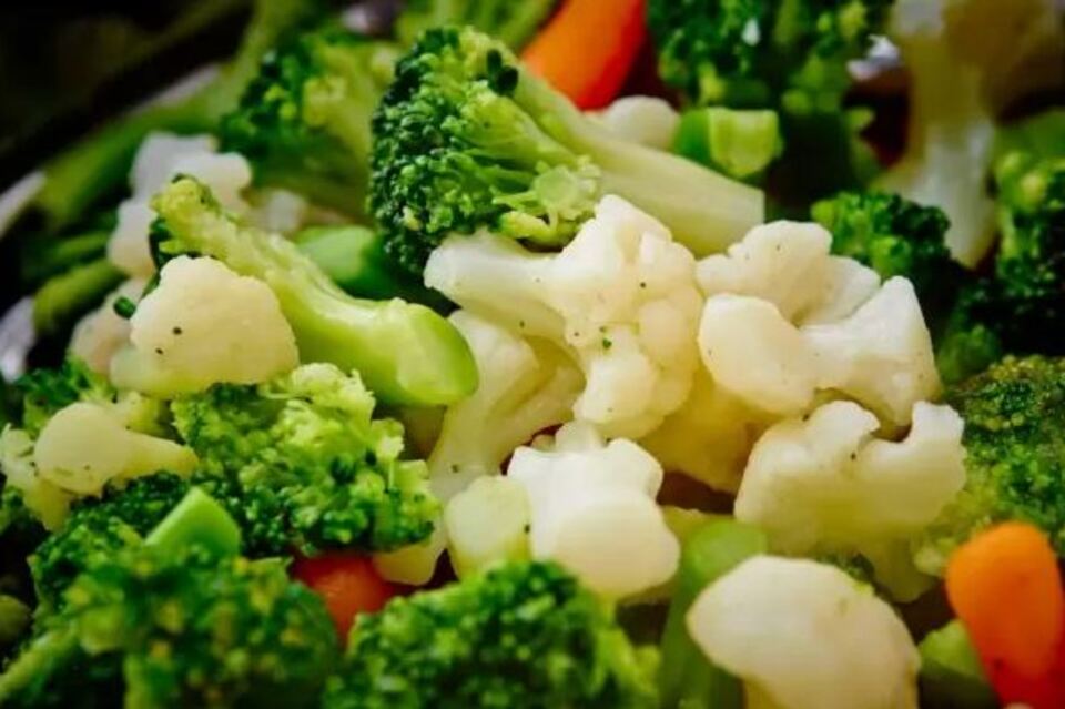 3 ChefApproved Tips to Steam Vegetables Without a Steamer