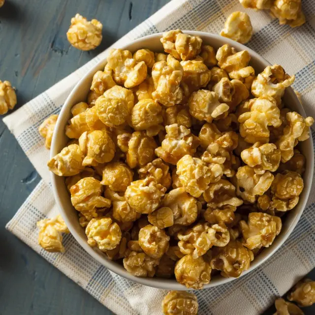 How to make caramel popcorn step by step
