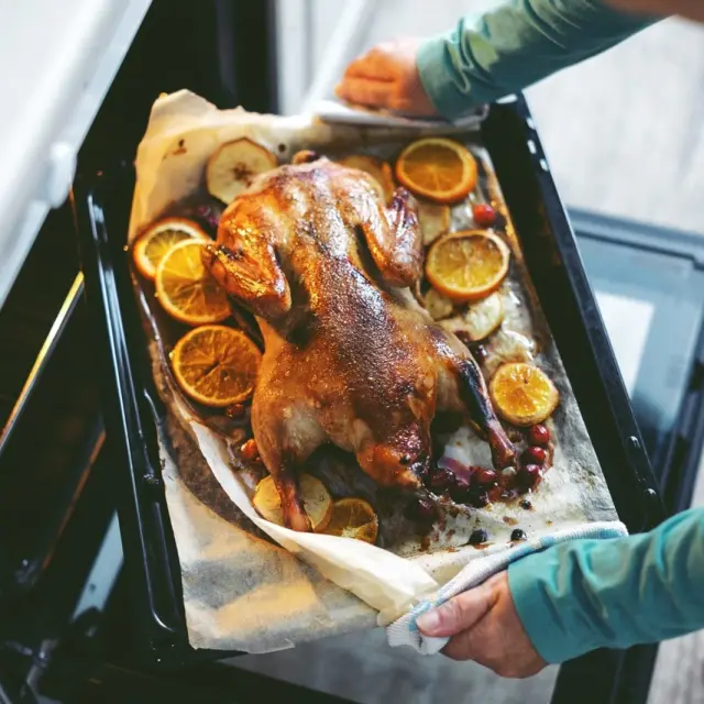 Christmas Dinner: Tips and Tricks to Save Time in the Kitchen