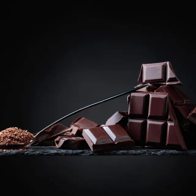Conheça os benefícios de comer chocolate amargo 