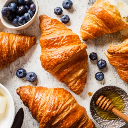 Croissant: a história por trás do pão mais famoso