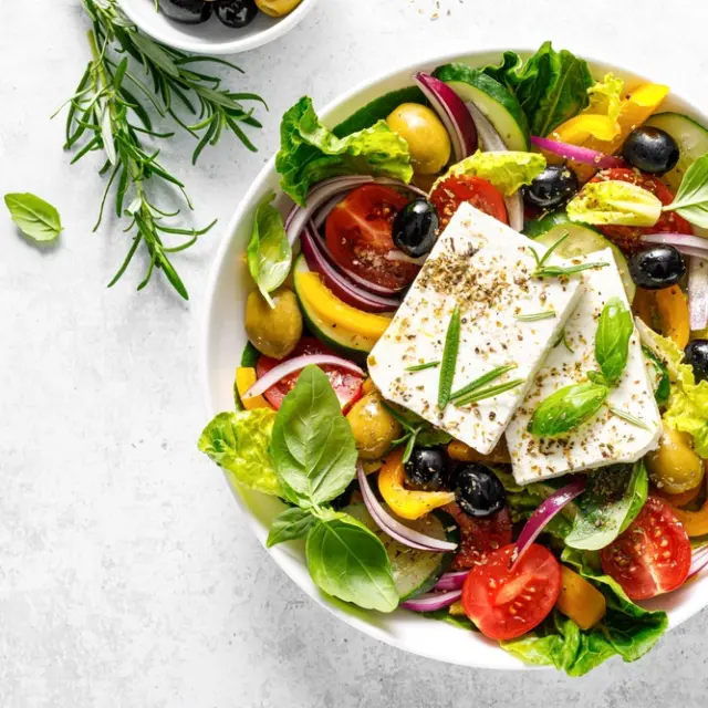 The Mediterranean diet and its benefits for bones  