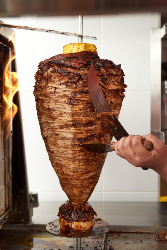 trompo de tacos al pastor