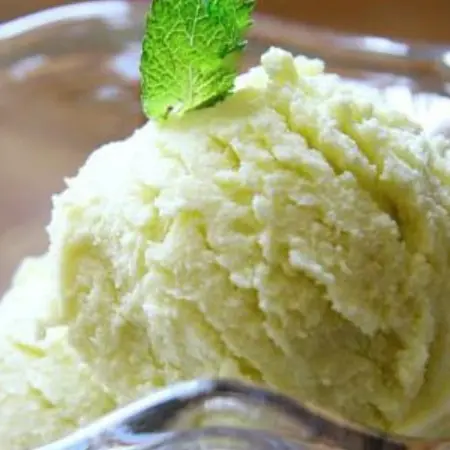 Break your diet with these delicious desserts