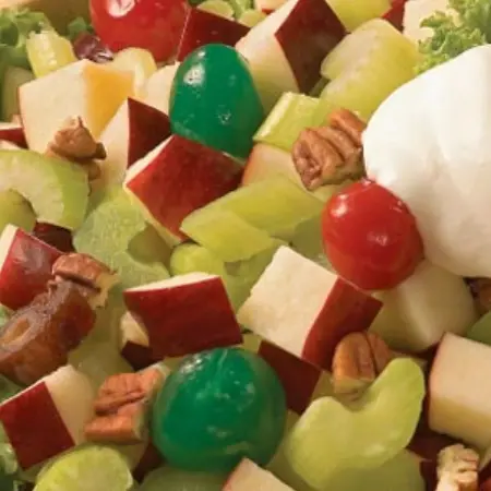How to Prepare a Christmas Salad