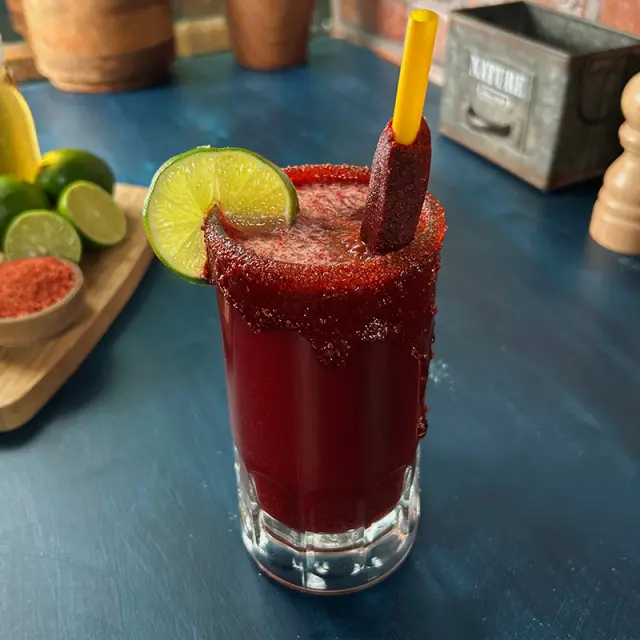 Michelada com vinho tinto  