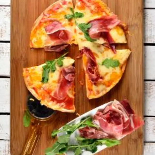 Vídeo de Pizza de Pita com Presunto Serrano