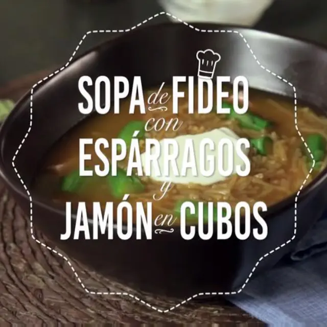Vídeo de Sopa de Macarrão com Aspargos e Presunto em Cubos