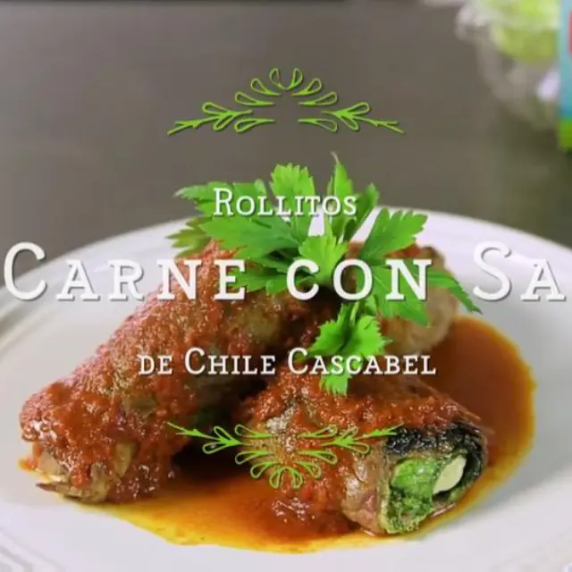 Vídeo de Rolos de Carne com Molho de Pimenta Cascabel