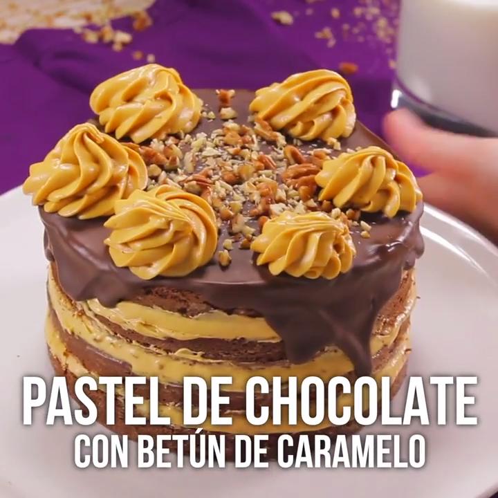 Chocolate Cake with Caramel Bitumen