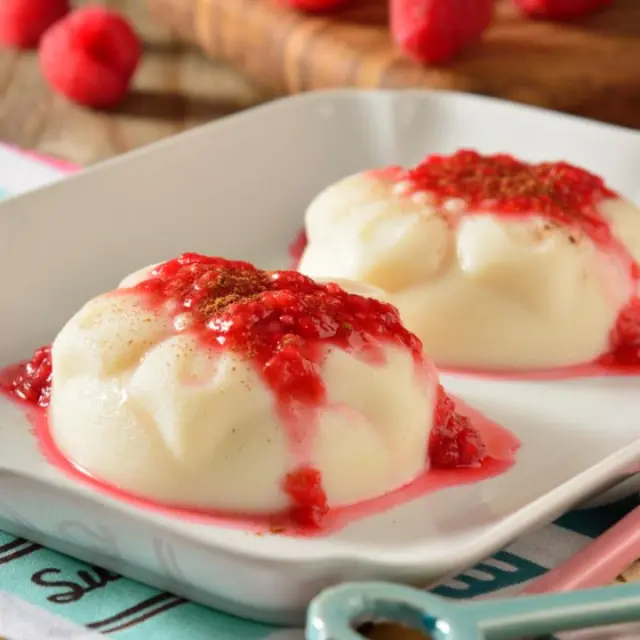 Vídeos de Gelatina de Leite Condensado com Purê de Framboesas