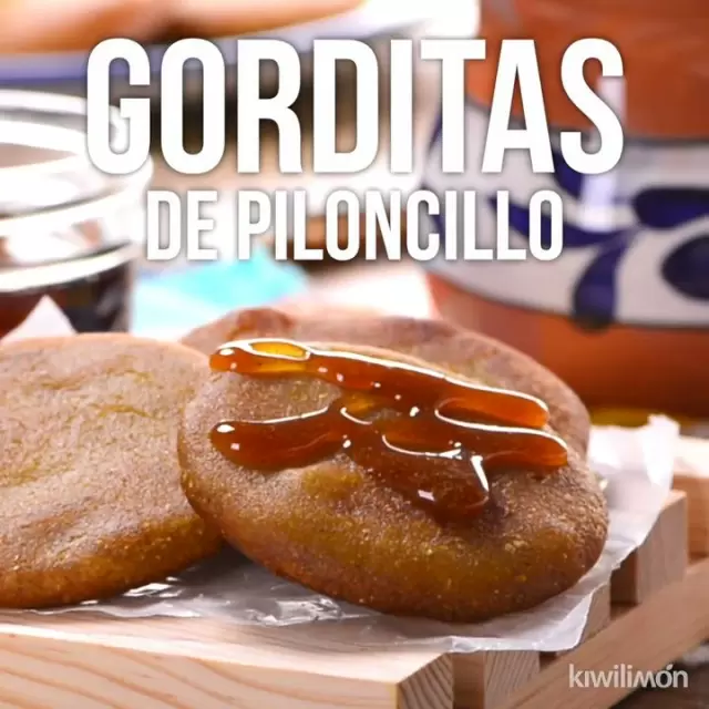 Gorditas de Piloncillo