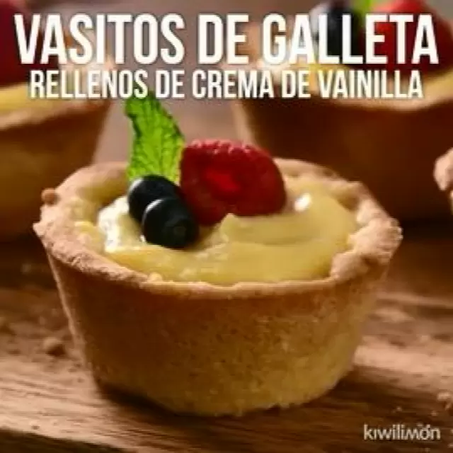 Waffle Cups Filled with Vanilla Cream