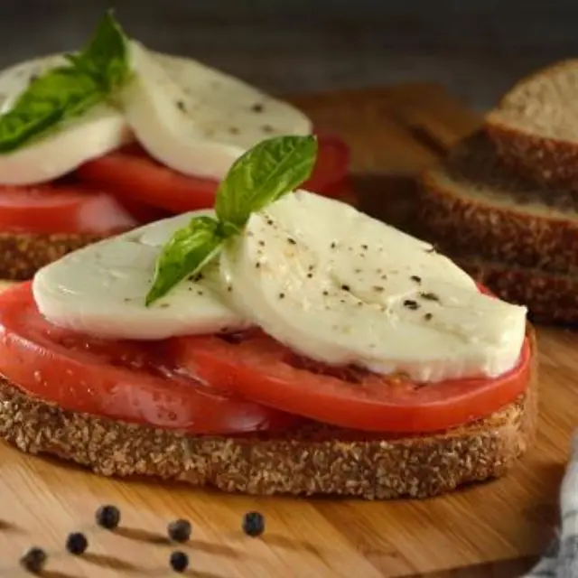 Video of Sandwich of Mozzarella, Basil and Tomato