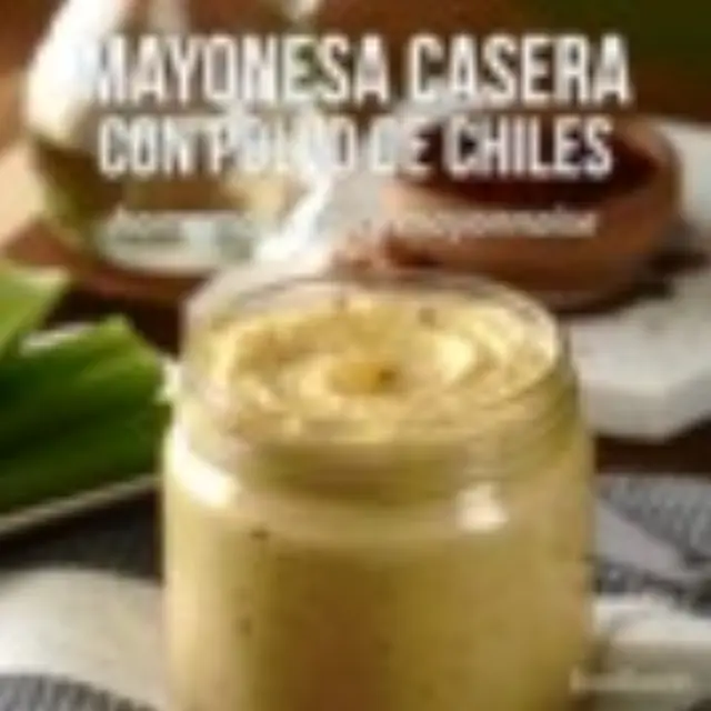 Homemade mayonnaise with chili powder 929