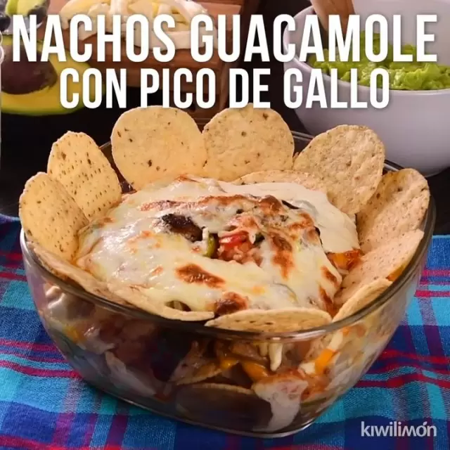 Nachos Guacamole con Pico de Gallo