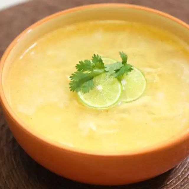 Sopa de Limão com Frango