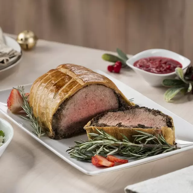 Filete Wellington en Salsa de Frutos Rojos