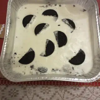 Carlota de Limão com Chocolate Oreo