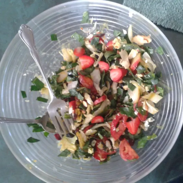 Merry Christmas Salad with Mustard and Honey
