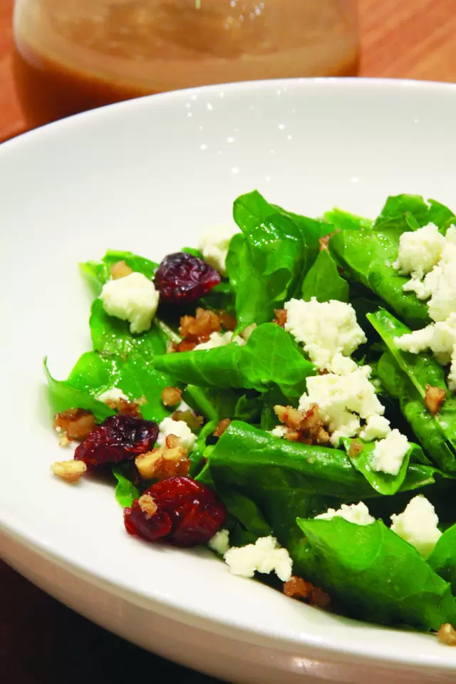 Ensalada de Arúgula con Arándano y Queso de Cabra