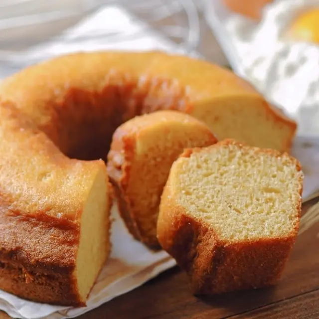 Light Cake For Two