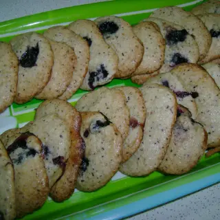 Blueberry Cookies with Red Fruit Tea