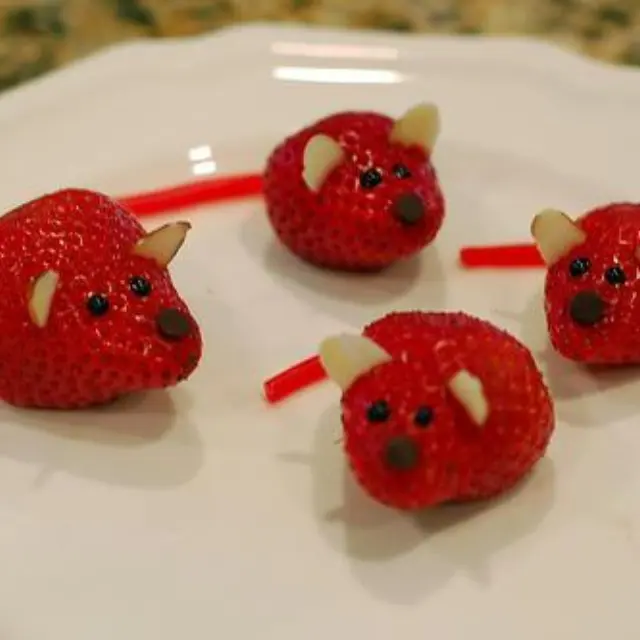 Strawberry Mice